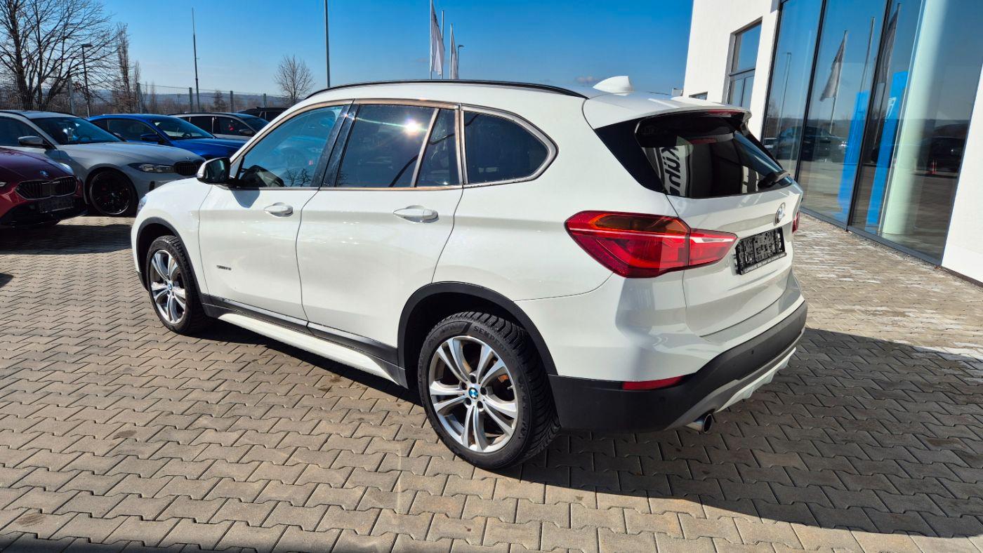 BMW X1 sDrive18i Sport Line +nur an Händler/Export+