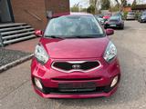 Kia Picanto FIFA World Cup Edition - Kia Picanto: Cup