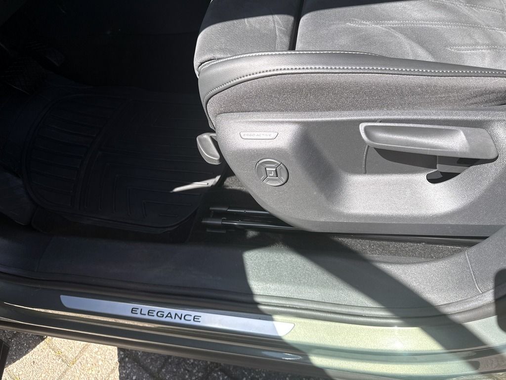 Volkswagen Tiguan 2.0 TDI Elegance MASSAGE ACC AHK foto 25