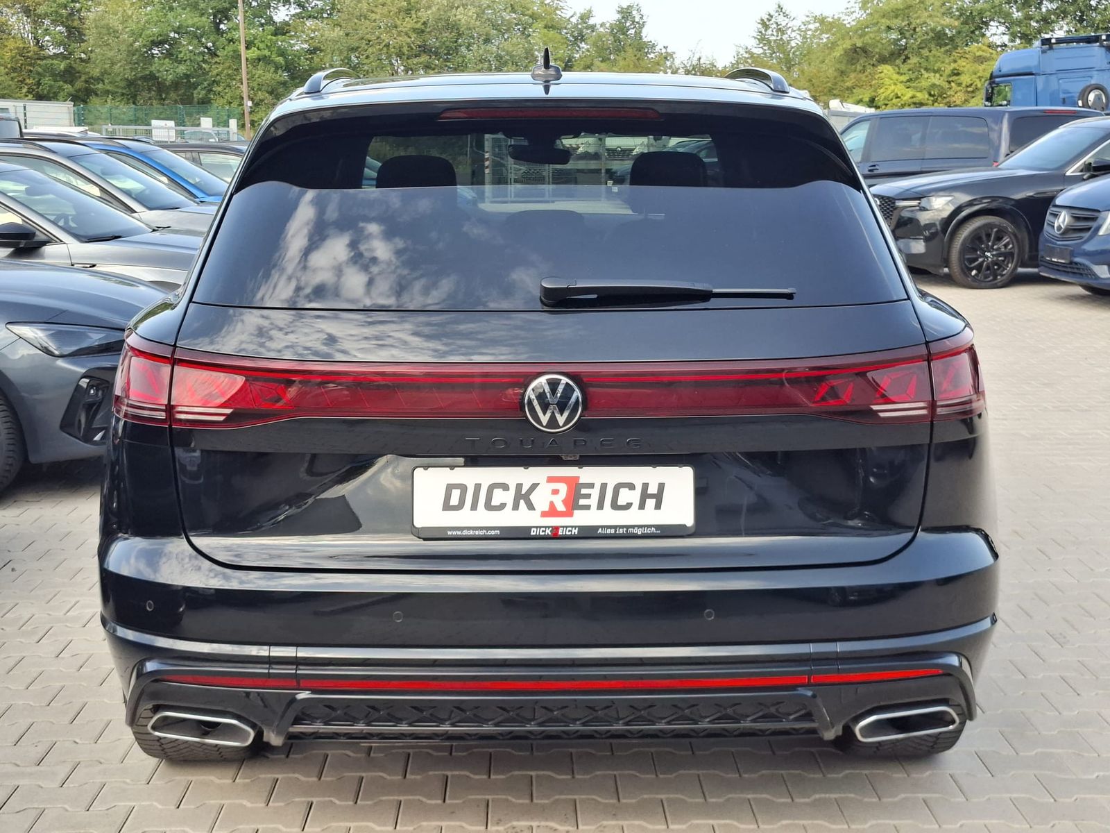 Fahrzeugabbildung Volkswagen Touareg 3.0TDI 4M R-Line VOLL Black 22" UPE 114T
