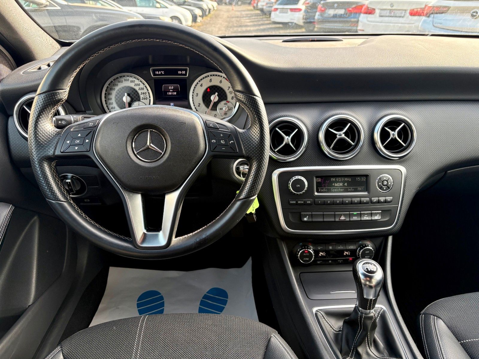 Fahrzeugabbildung Mercedes-Benz A 200 BE Xenon Leder PDC SPORTSITZE 2.HAND SHZ