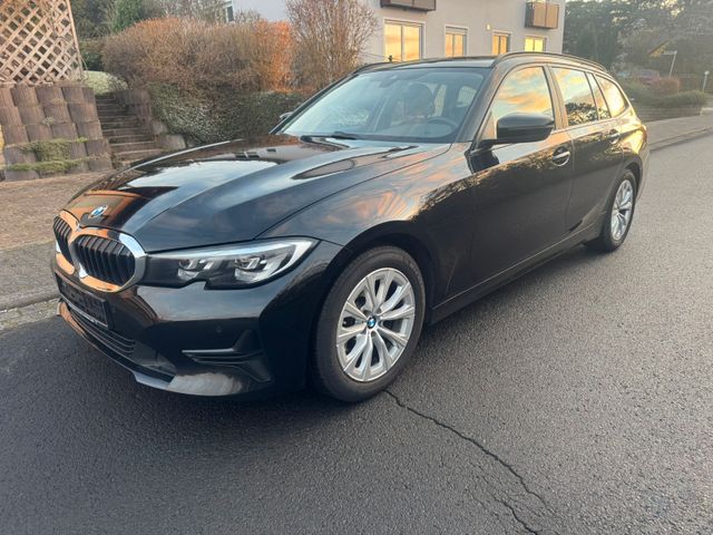 BMW 320 d Touring Advantage Navi LED