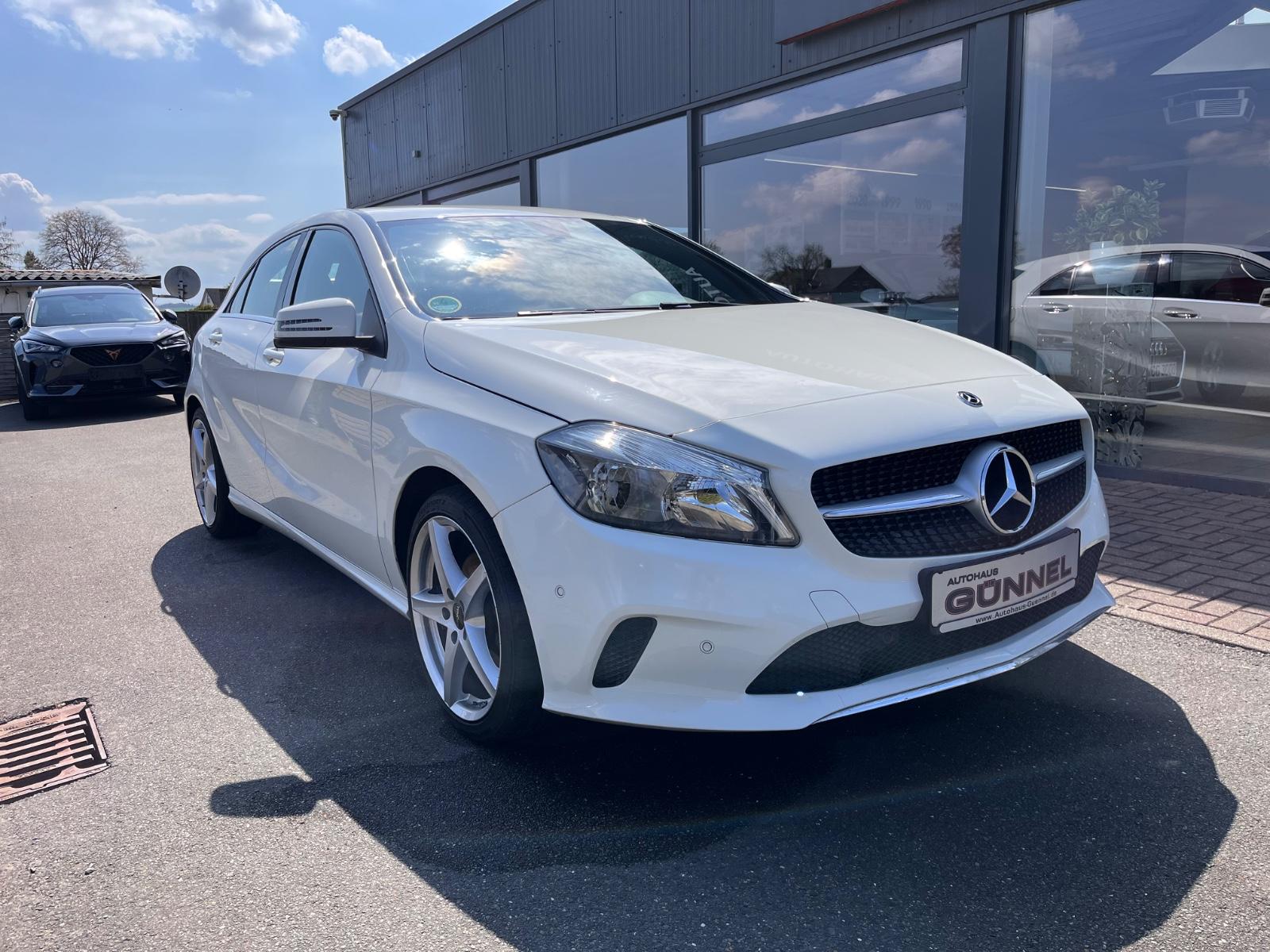 Mercedes-Benz A 180 URBAN+NAVI+SHZ+PTS