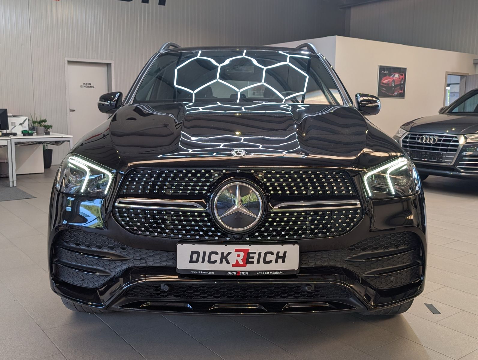 Fahrzeugabbildung Mercedes-Benz GLE 450 AMG 4M*AIRMATIC*LED*BURMESTER*CAM*NIGHT*