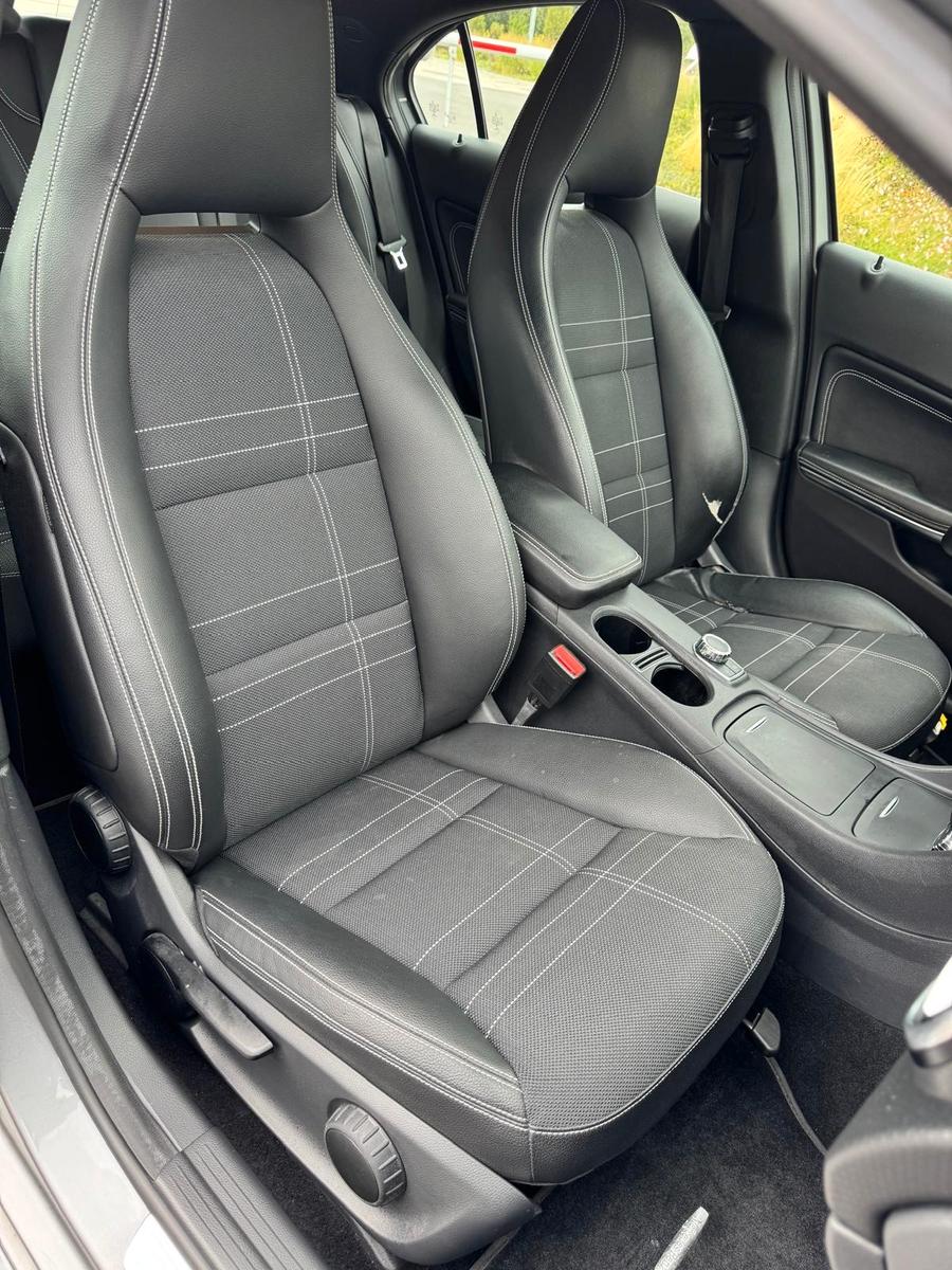 Mercedes-Benz A 250 BlueEfficiency *STANDHZG*SHZ*XENON*NAVI*