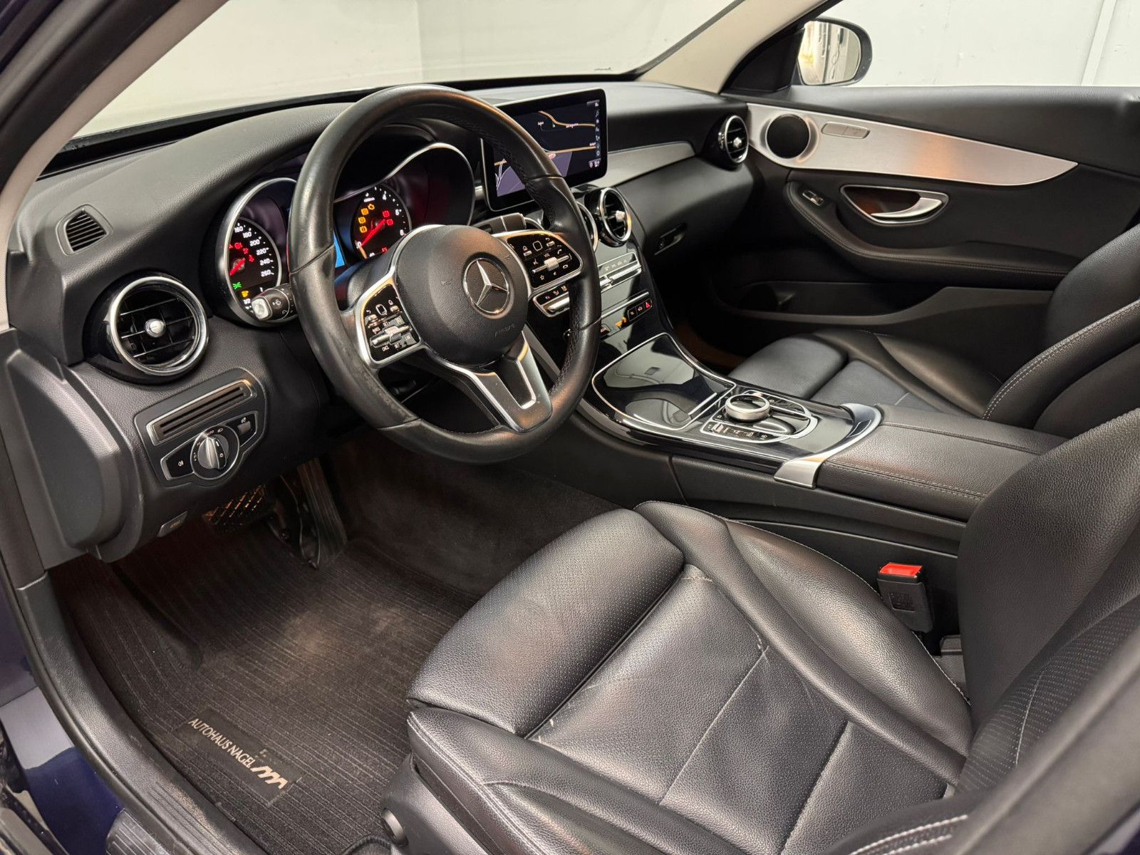 Fahrzeugabbildung Mercedes-Benz C 220 d T Autom. *AVANTGARDE*LUXURY*NAVI*SH*