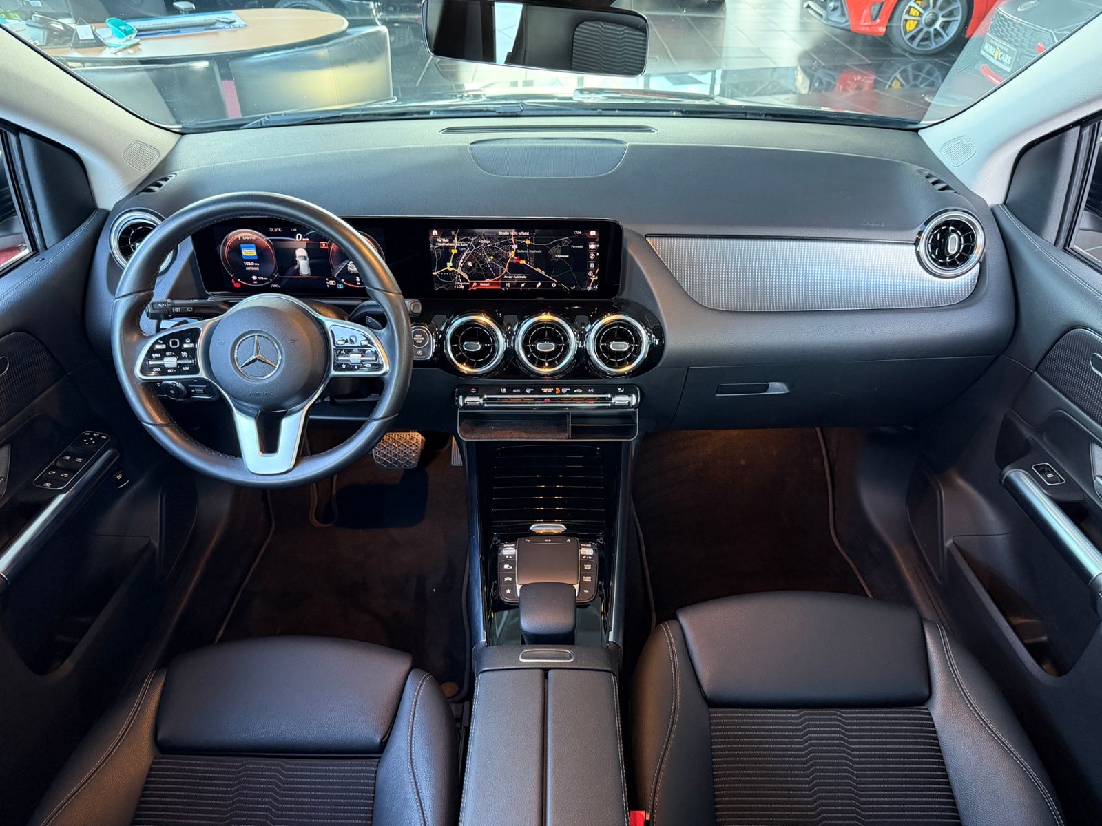Fahrzeugabbildung Mercedes-Benz B 200 Progressive KLIMA LED NAV RFK SHZ ALU