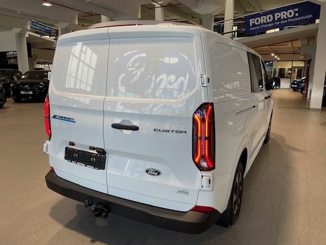 Fahrzeugabbildung Ford Transit Custom E 320 L2 Trend Doppelkabine RWD E