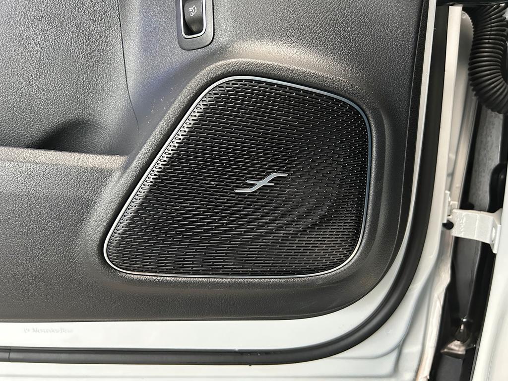 Mercedes-Benz GLB 250