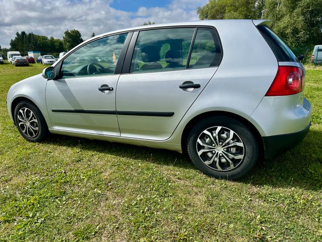 Volkswagen Golf 1,4 FSI Klima — Bild 2