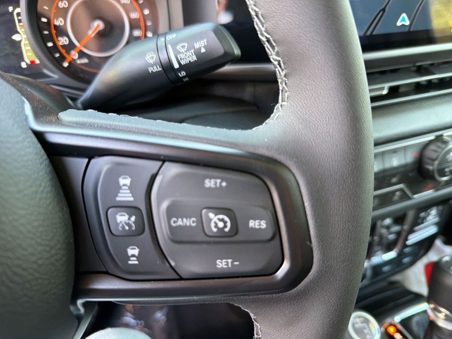 Fahrzeugabbildung Jeep Gladiator 3,6l V6 Willys US-Import