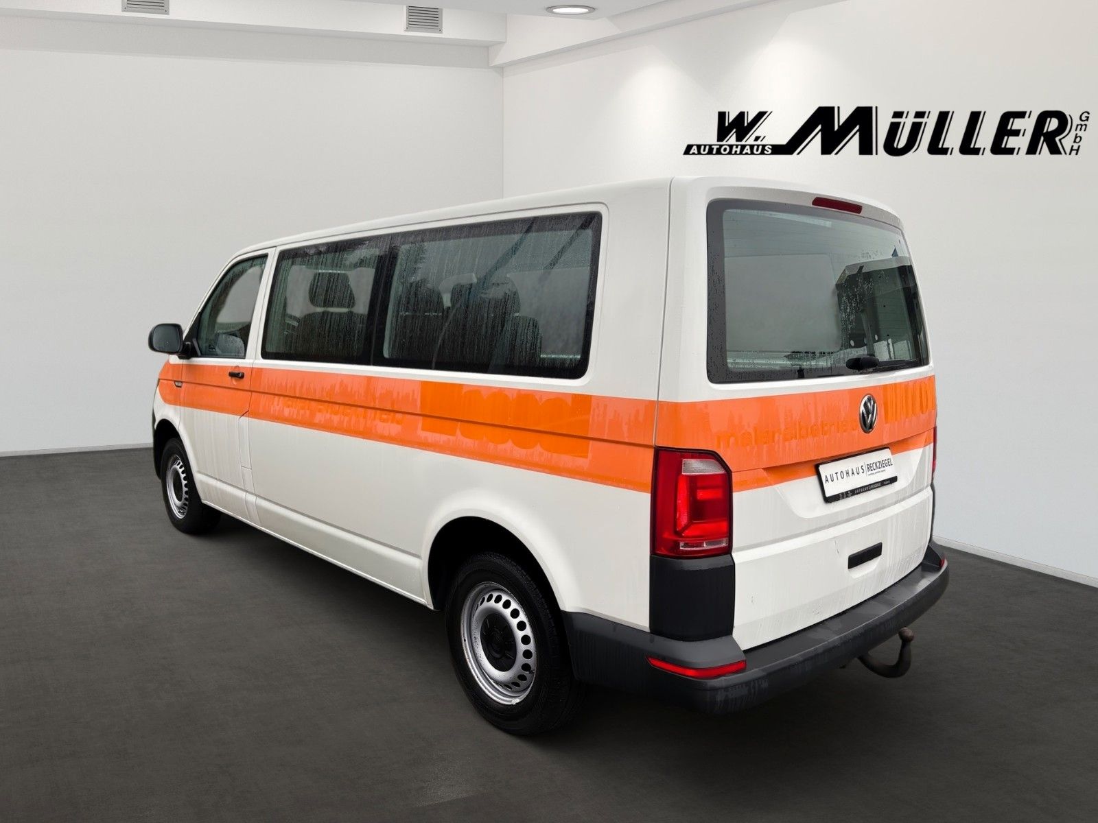 Fahrzeugabbildung Volkswagen T6 Transporter Kombi EcoProfi lang