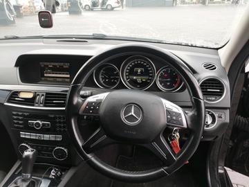 صورة 8 لـ 2014 Mercedes-BENZ C 220