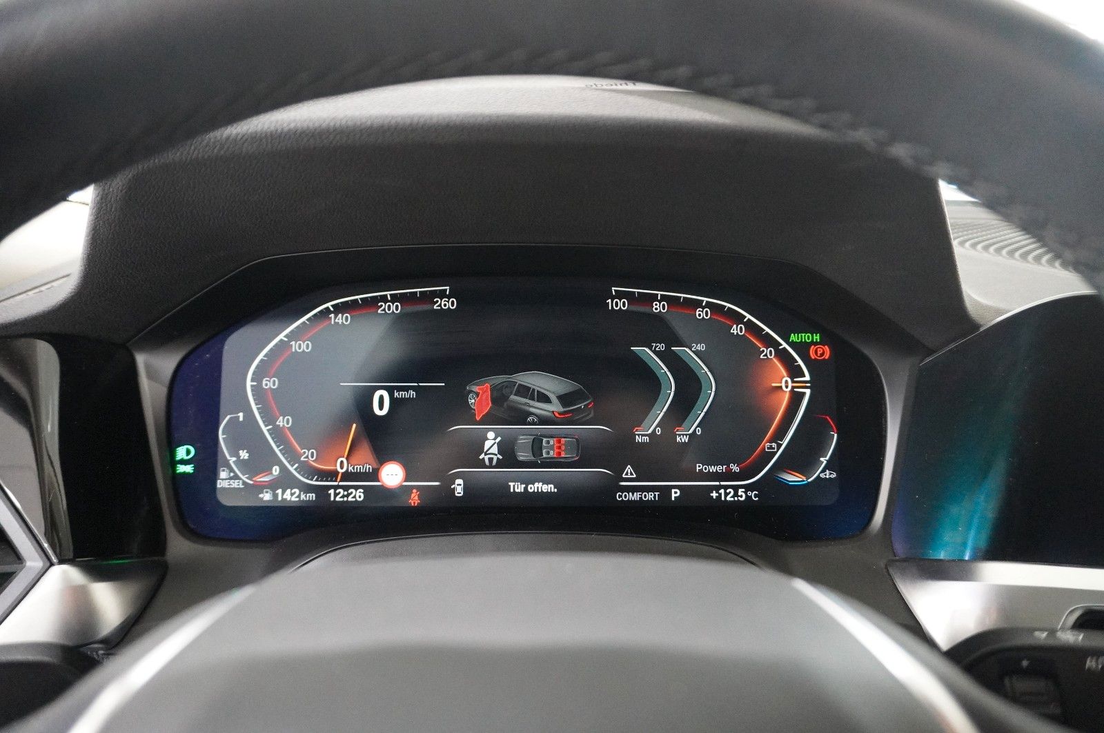 Fahrzeugabbildung BMW 330D TOURING X-DRIVE NAVI/LED/KAMERA/VIRT./SPORT