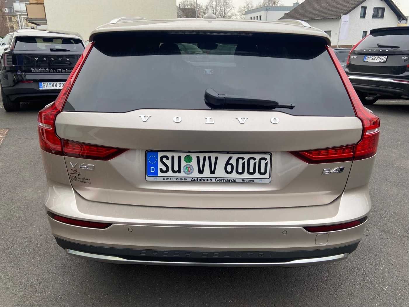 Volvo V60 CC B4 AWD Ultimate,Pano360°20''STH,HUD,SpSit foto 7
