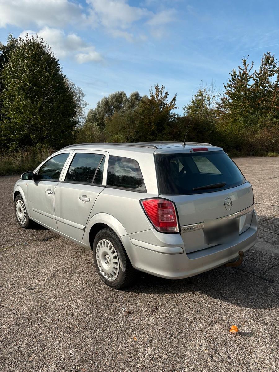 Opel Astra 2005 — engine 90 HP (66kW)