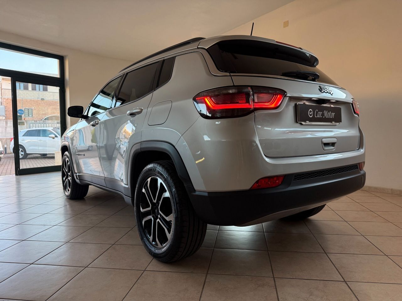 Jeep Compass 1.3 Turbo T4 190 CV PHEV AT6 4xe Li imagem 3