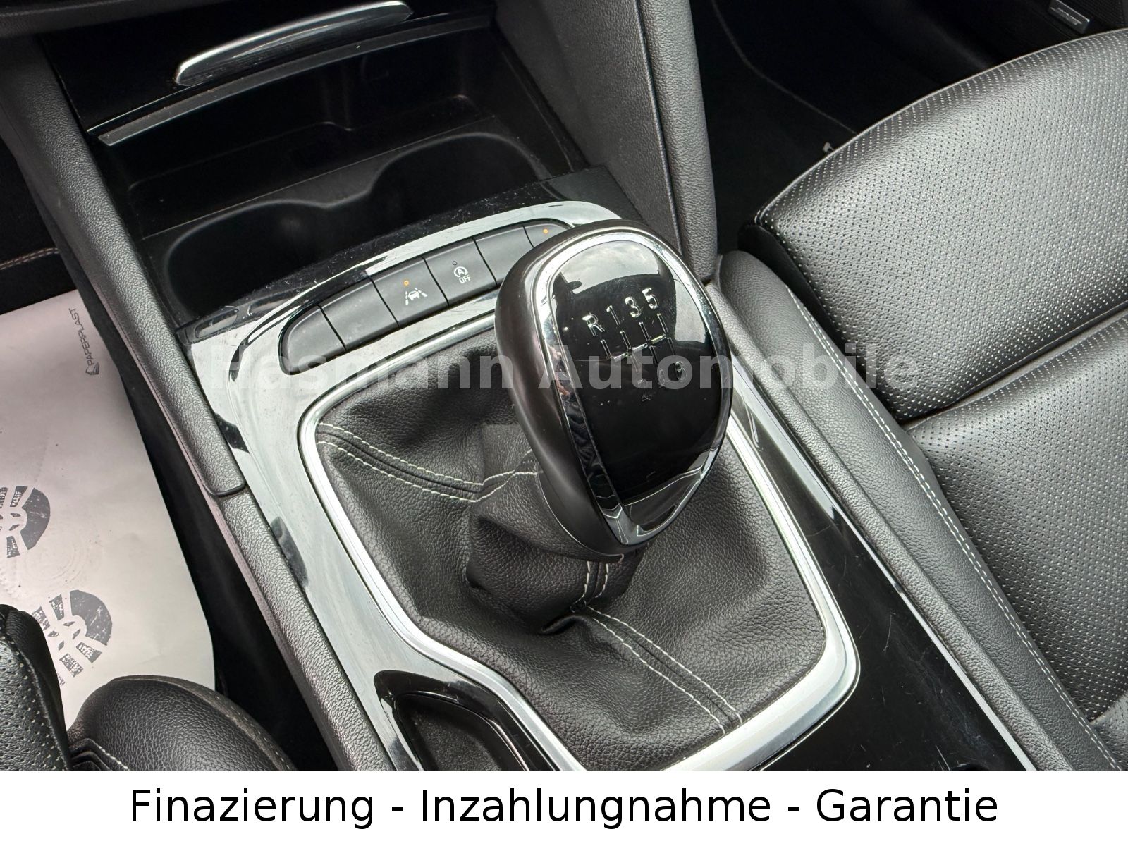Insignia B Sports Tourer Innovation*LEDER*NAVI*
