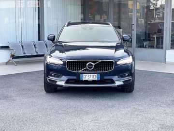 Volvo V90 Cross Country - 2