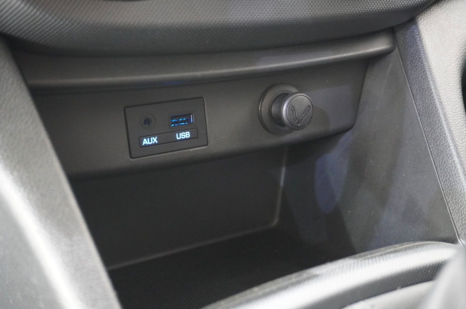 Fahrzeugabbildung Hyundai i10 1.2 YES! 5-TÜR KLIMA/WINTER/TEMP./NEBEL/DAB+
