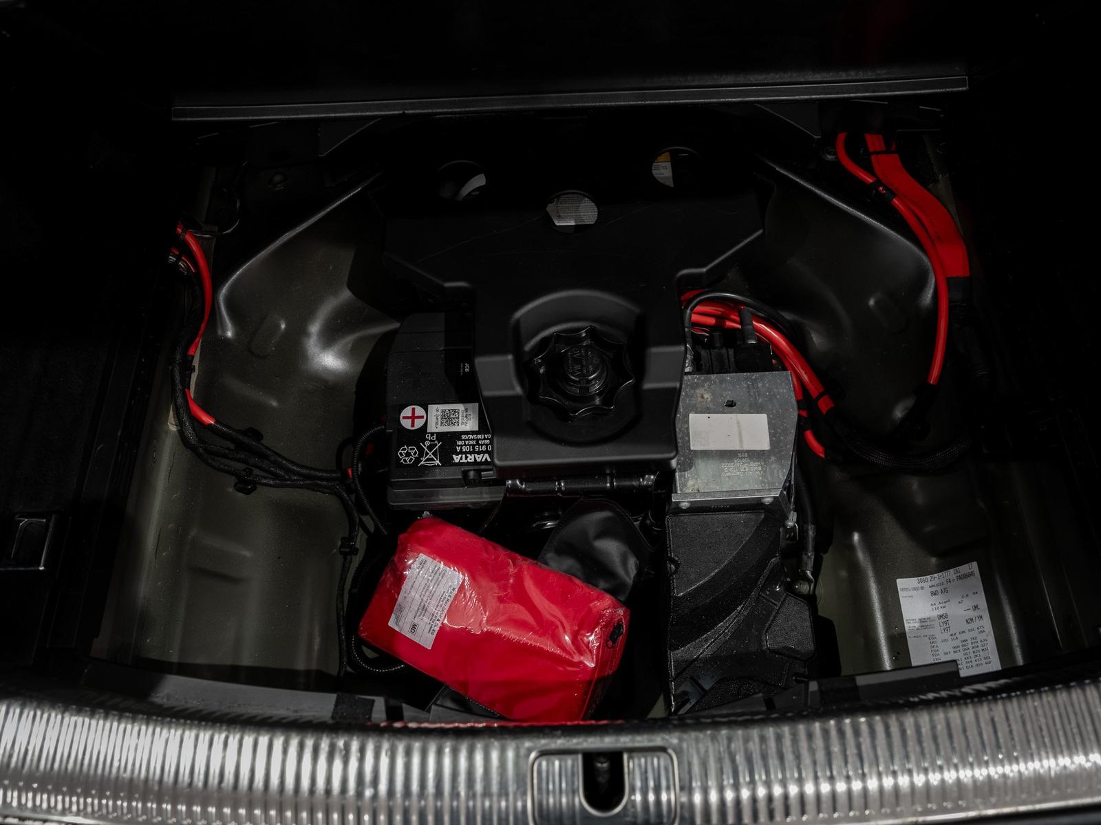 Audi A4 Avant 35 TFSI Navi Virtual el.Heck KeyLess LM