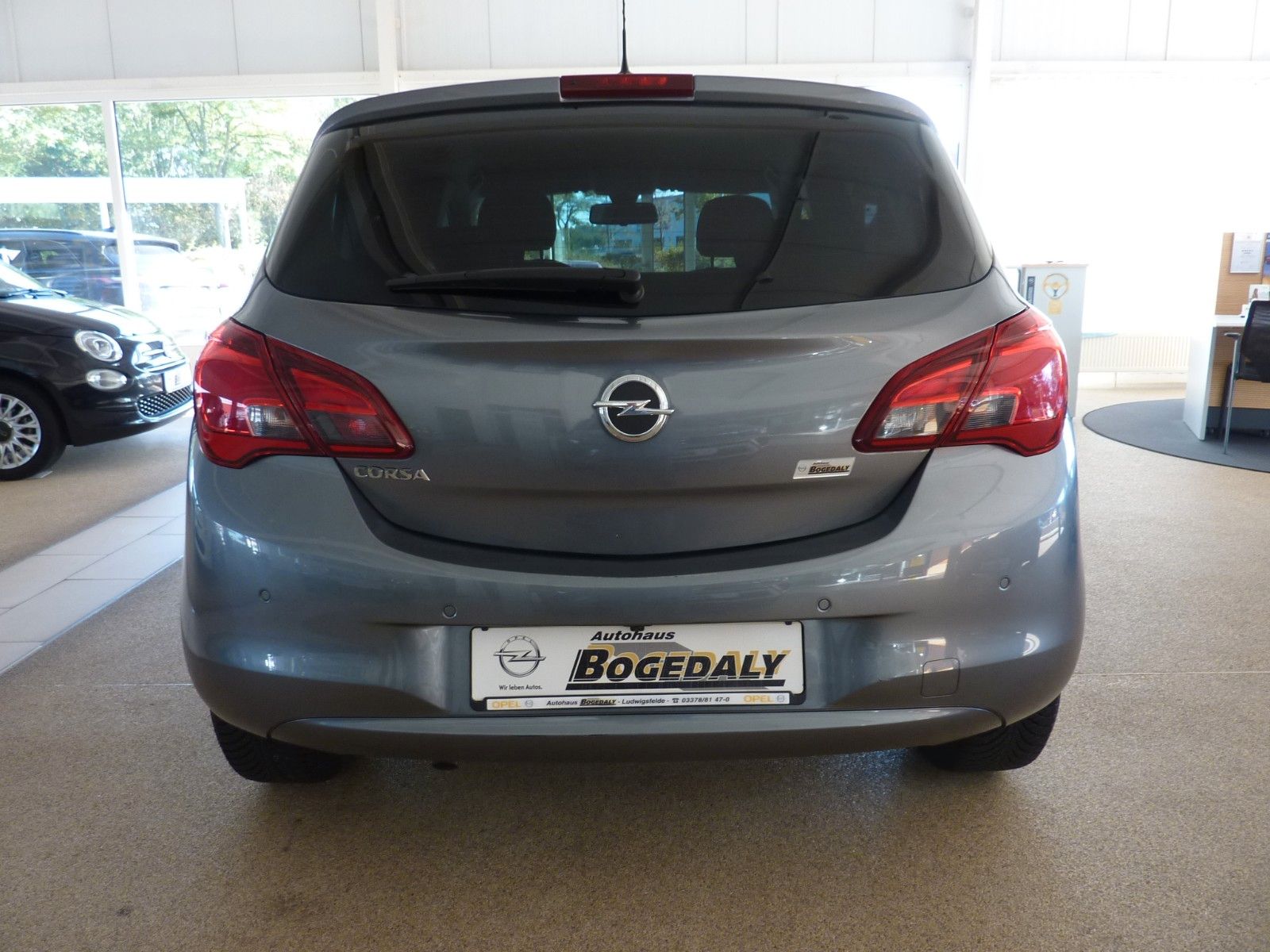 Fahrzeugabbildung Opel Corsa 1.4 Edition, AC, BC, PDC, RFK