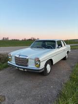 Mercedes-Benz Mercedes W114 250C Coupé /8 Strich 8 - Mercedes-Benz 250 aus 1970: 250c
