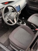 Hyundai i20 1.2 Klima TÜV 04/2028 CarPlay+Hifi - Hyundai i20 Gebrauchtwagen in Köln
