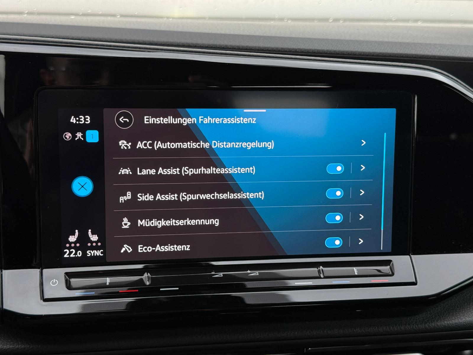 Volkswagen Caddy Style Maxi 7Sitzer ACC AHK Navi LED Kamera