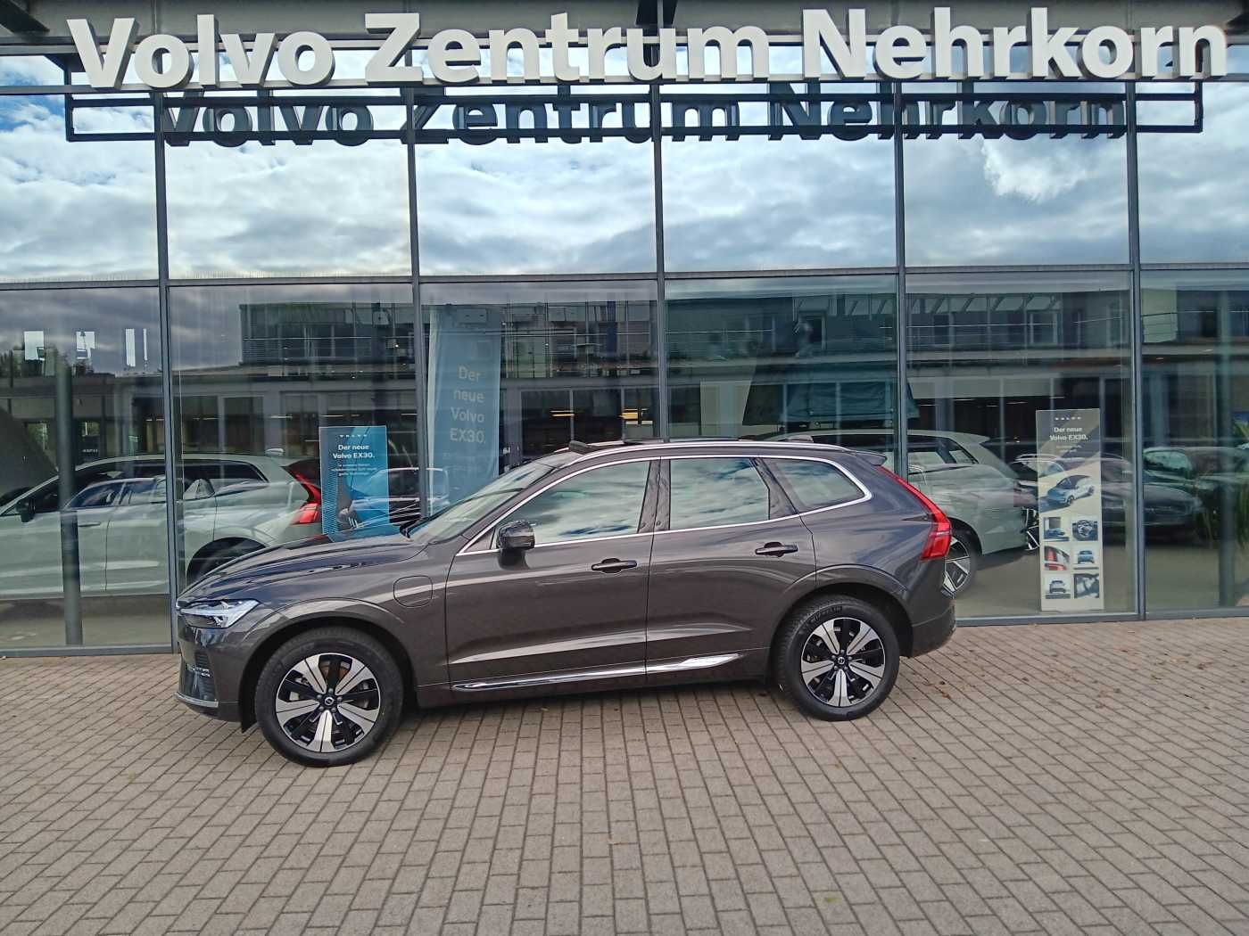 Fahrzeugabbildung Volvo XC60 T6 AWD Recharge Plus Bright