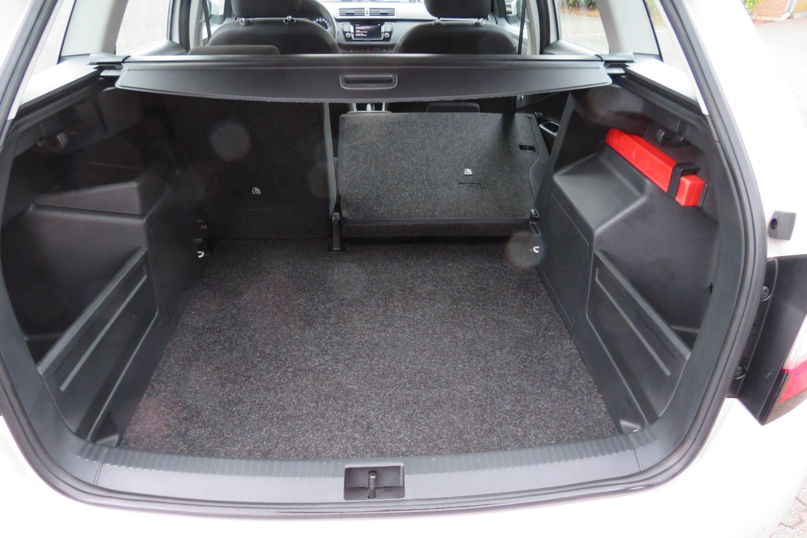 Fahrzeugabbildung SKODA Fabia Combi KLIMA SITZHEIZUNG PDC ALU 1.HAND