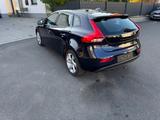 Volvo V40 T2 Kinetic Kinetic - Volvo V40: Von Privat