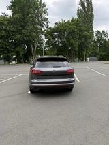 Volkswagen Touareg 3.0 TDI 286PS PANO, InnoCock., AHK, Luft - Volkswagen Touareg: 2.0