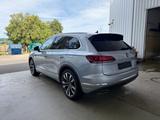 Volkswagen Touareg 3.0 V6 TSI DSG Elegance 4Motion eHybrid  - Volkswagen Touareg mit Hybrid-Antrieb: V6 Tsi