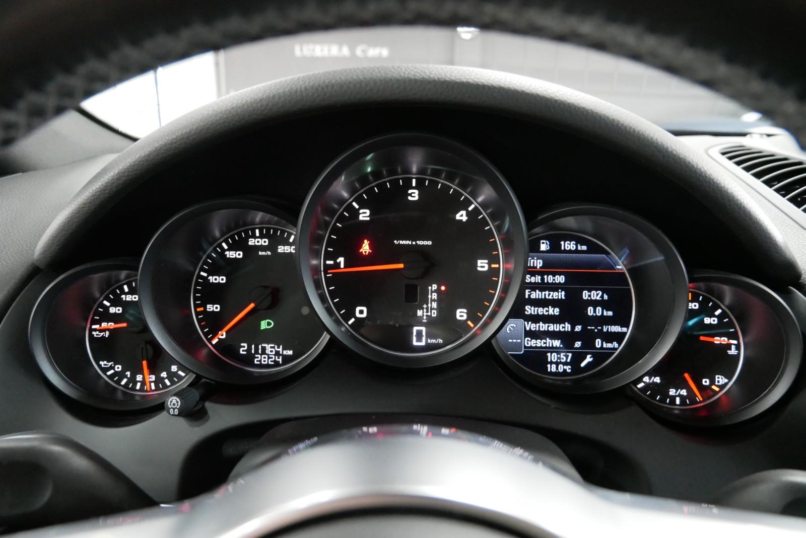 Porsche Cayenne Diesel Platinum Edition KAMERA PANO BOSE