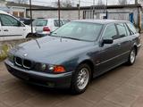 BMW 523i Touring / AUTOMATIK - BMW 523 aus 2000: 523i