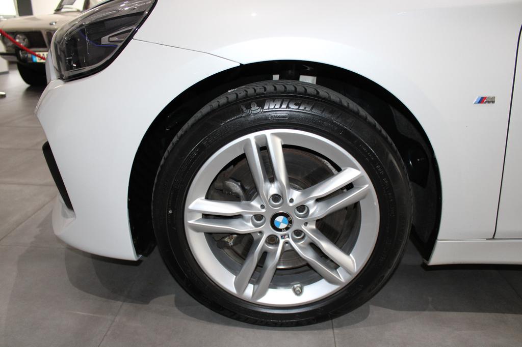 BMW 220