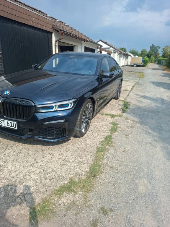 Image of BMW 750