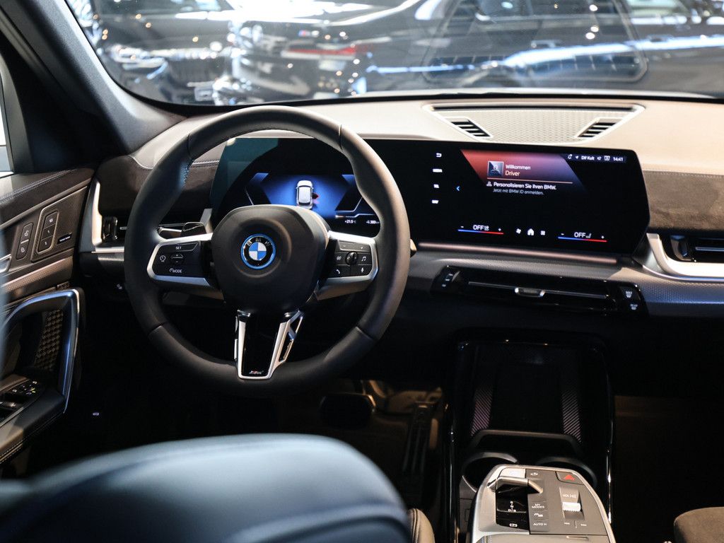 BMW iX1 - Bild 17