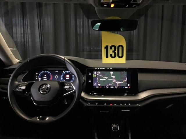 Fahrzeugabbildung Skoda Octavia Ambition 1.5 TSI Combi Navi/Tempo/RFK