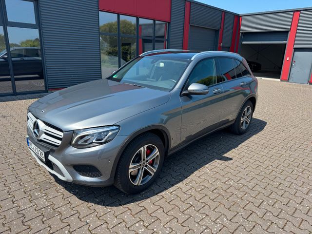 Mercedes-Benz GLC 250 4Matic Panorama LED AHK