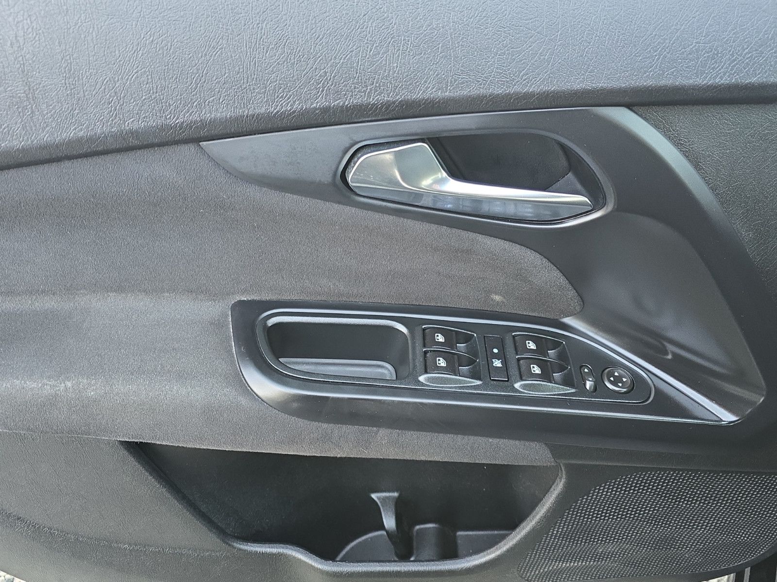 Fahrzeugabbildung Fiat Tipo Lounge Automatik Kamera LED  Navi  PCD