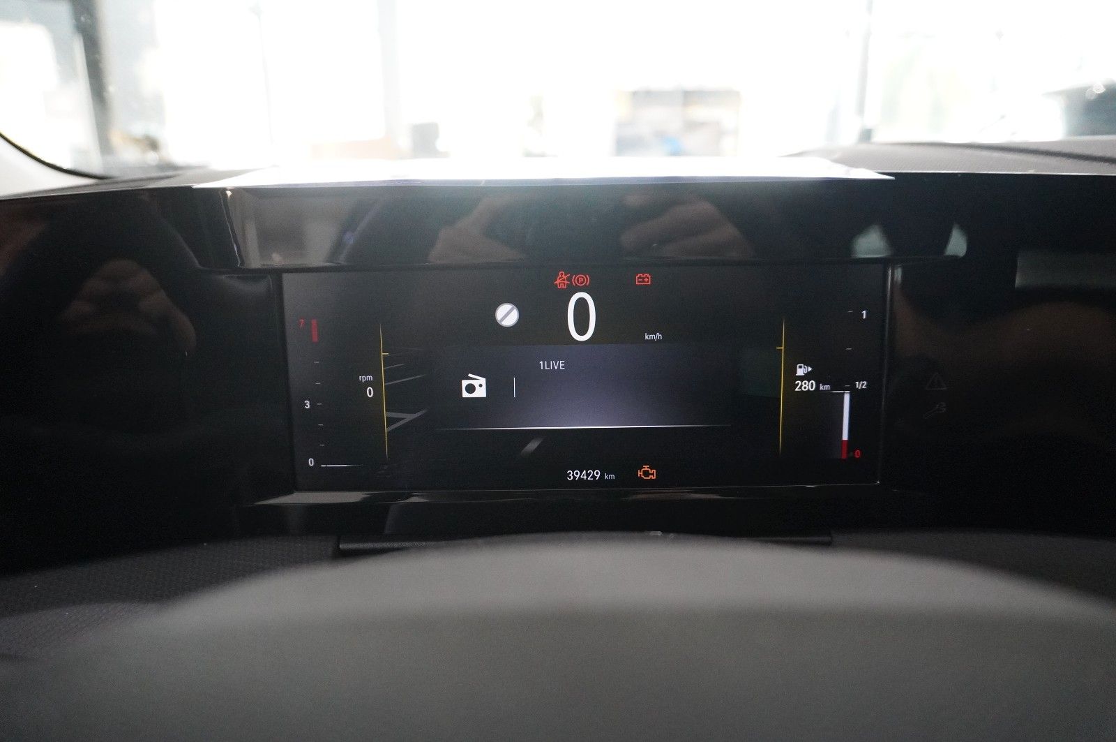 Fahrzeugabbildung Opel Astra L ST 1.2T  LED/NAVI/SHZ/ALU16/KAMERA/ALLWE