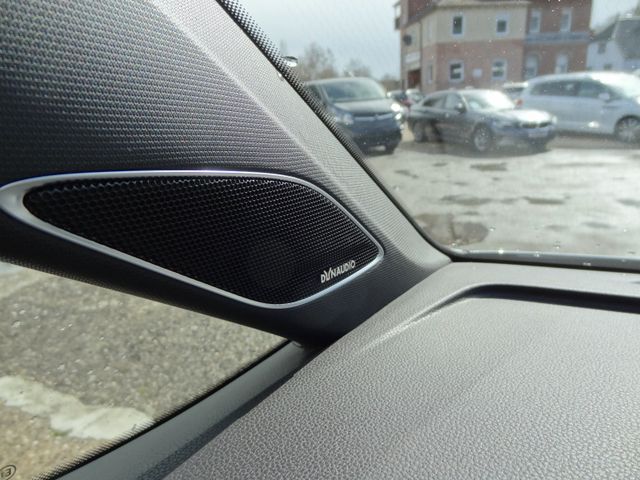 Fahrzeugabbildung Volkswagen Touran/2xR-Line/Pano/AHK/LED/Navi/Voll/Virtual/