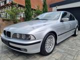 BMW 528i - TOP Zustand - M Sportsitze - Schalter :) - gebrauchte BMW 5er Reihe aus dem Jahr 2000