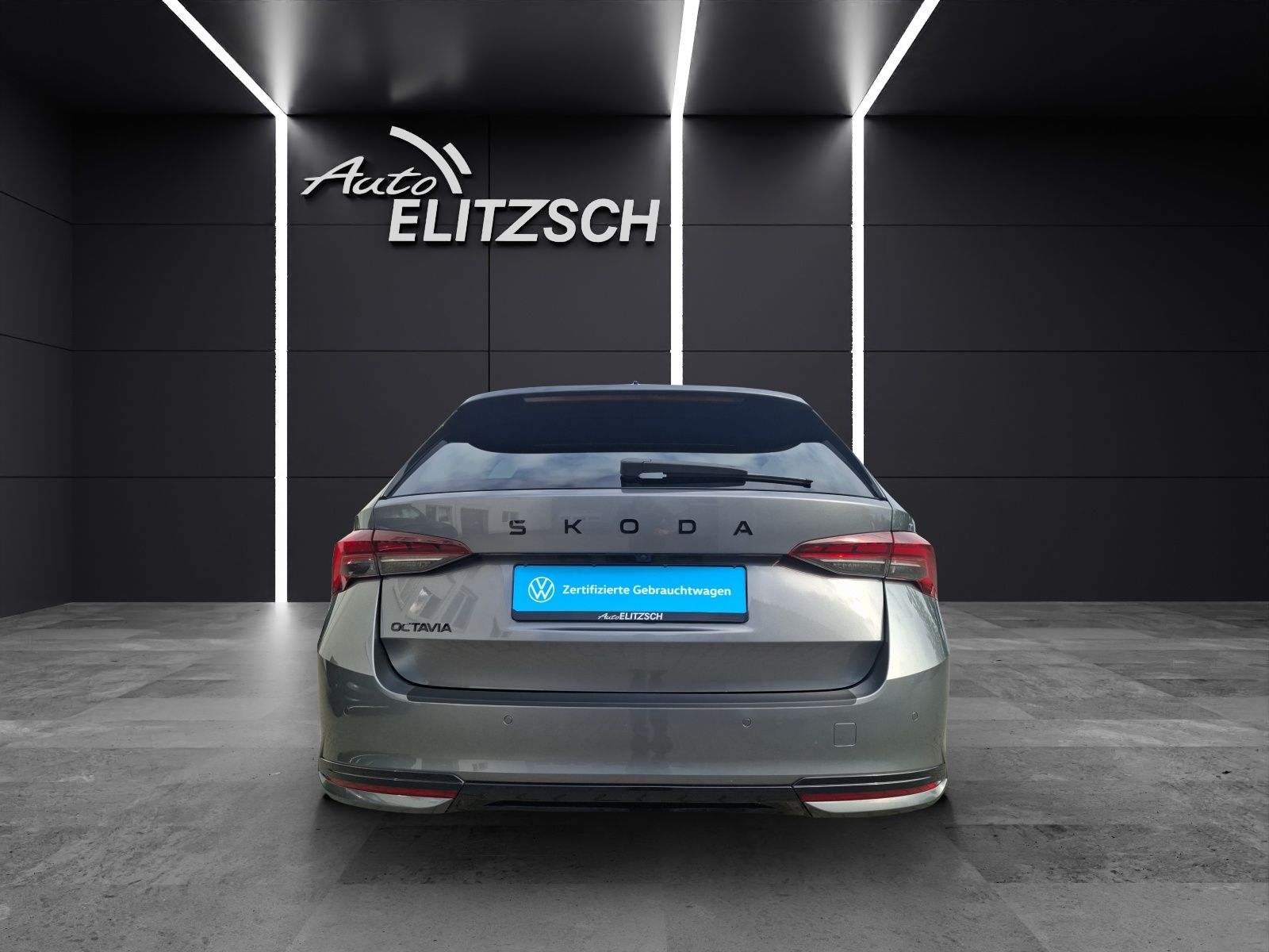 Fahrzeugabbildung SKODA Octavia Combi TDI Sportline DSG Matrix Navi HUD