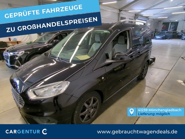 Ford Tourneo Courier 1.5 TDCi Titanium Navi RKam PDC