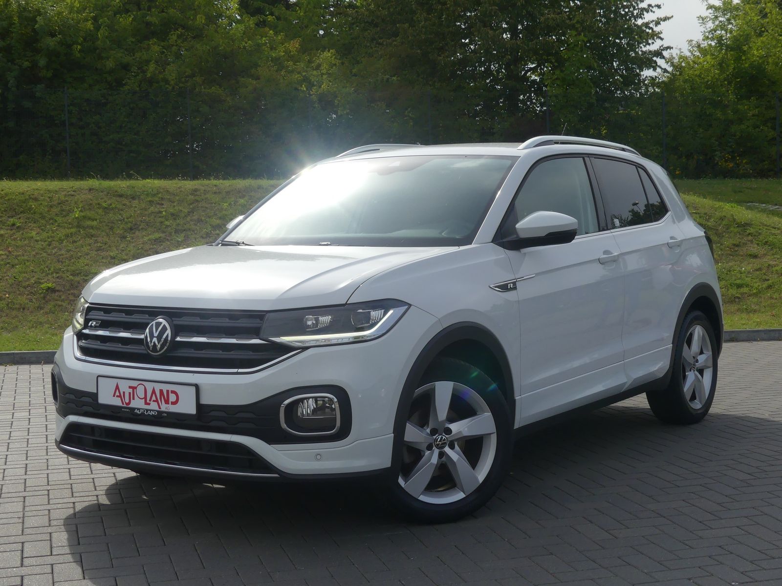 Volkswagen T-Cross 1.0 R-Line DSG LED ACC Virtual Cockpit imagem 2
