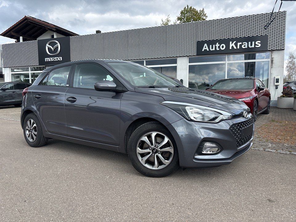 HYUNDAI i20