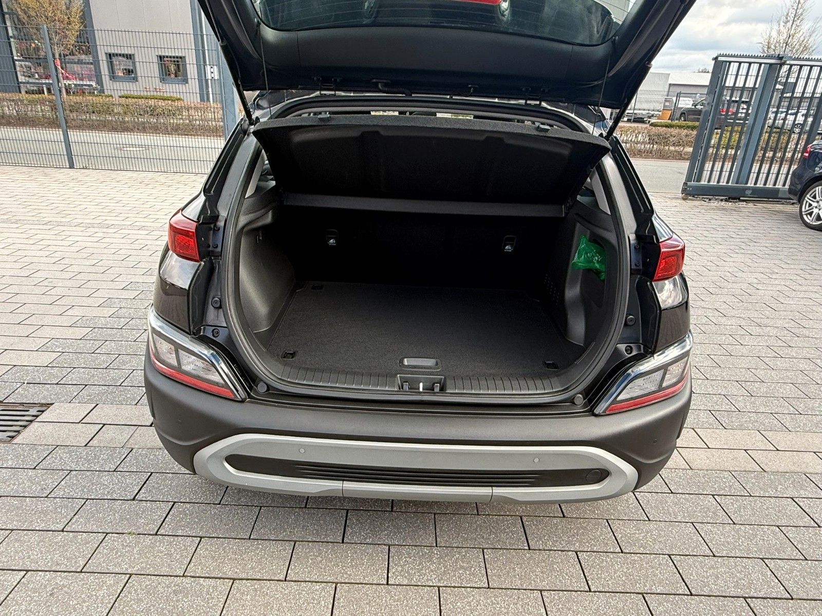 Fahrzeugabbildung Hyundai Kona Select Mild-Hybrid 2WD